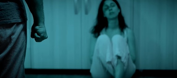 Кадр из фильма Терапія травми: Психоз Кадр из фильма Терапія травми: Психоз