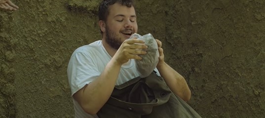 Кадр из фильма Хлопці з канави Кадр из фильма Хлопці з канави