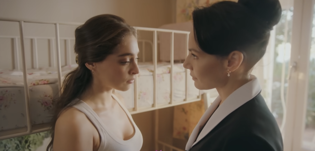 Кадр из сериала Сховай мене Кадр из сериала Сховай мене