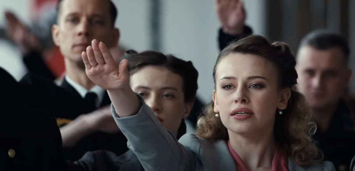 Кадр из сериала Шпигунська бухта Кадр из сериала Шпигунська бухта